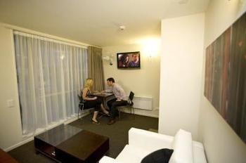 Focus Motel Κράισττσερτς Εξωτερικό φωτογραφία